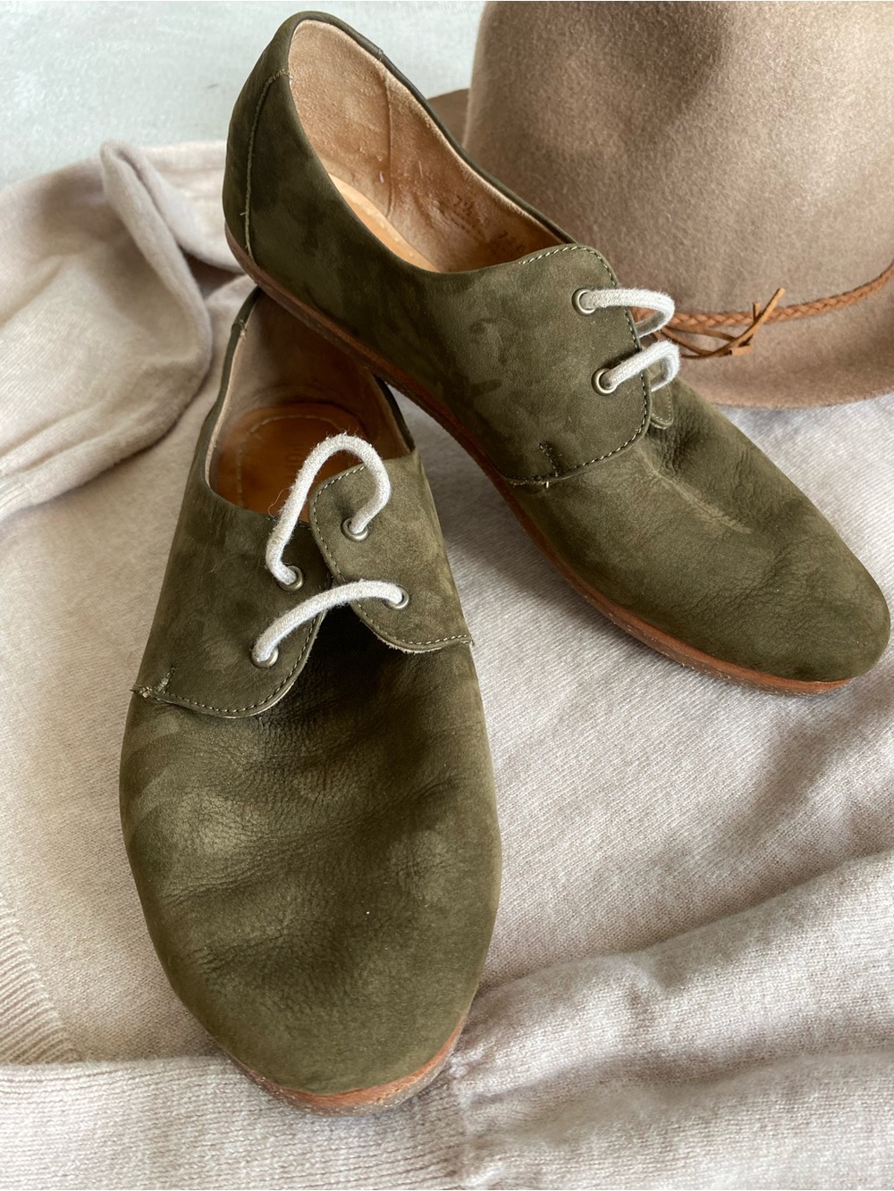 Poppy Barley Olive Green Leather Oxford Shoes Lace Up Flats Size 7.5